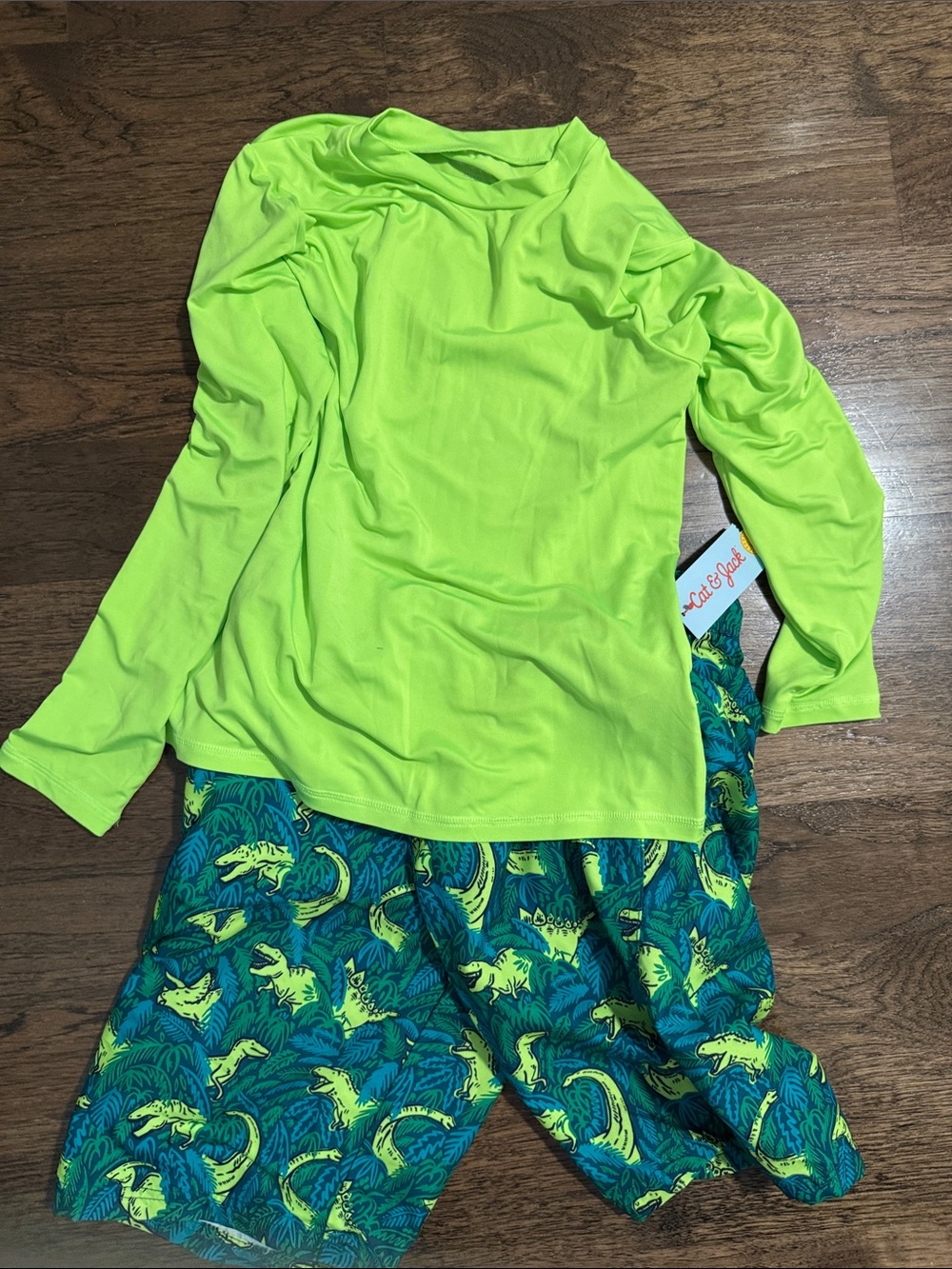 Cat & Jack boys swim trunks NWT and rashguard EUC